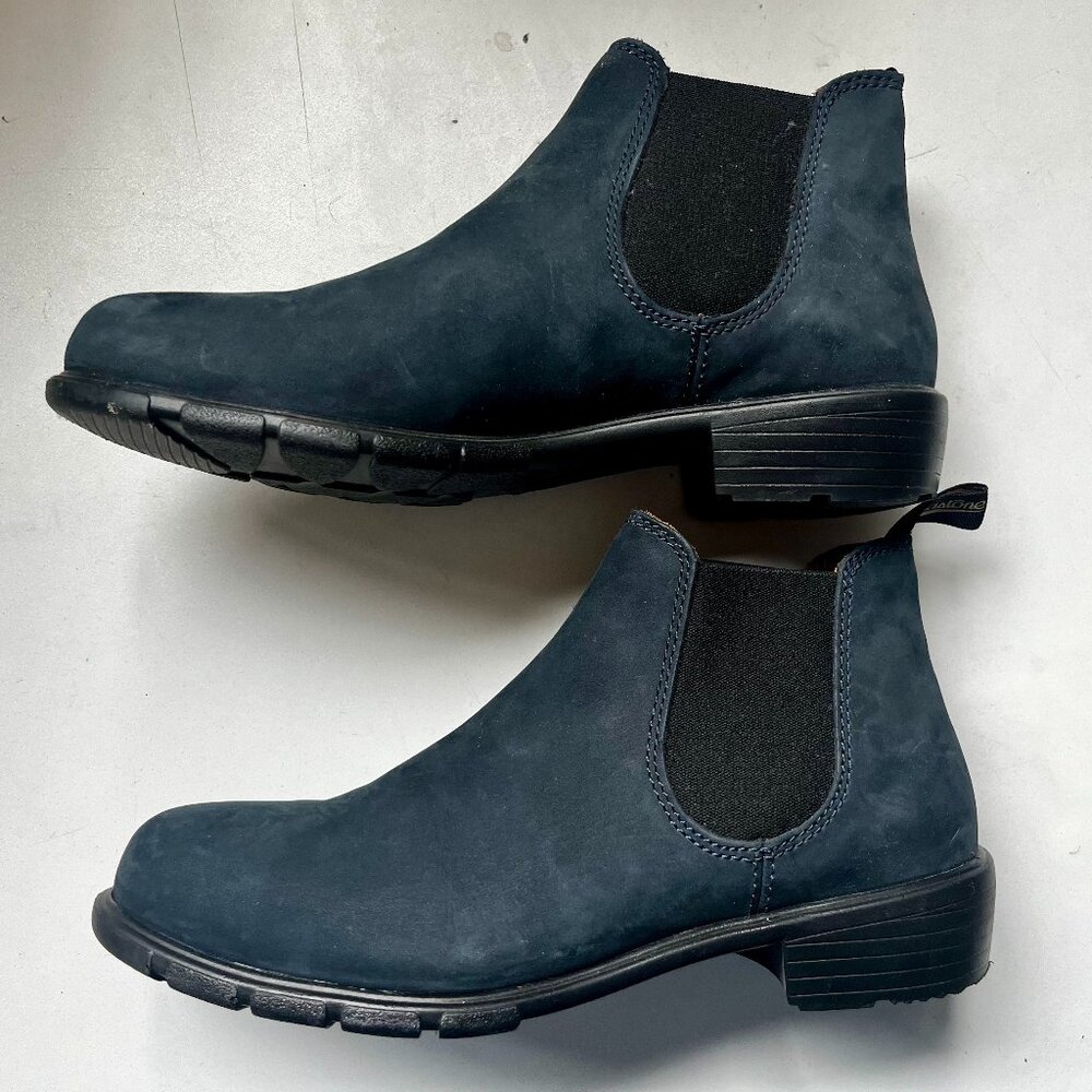 Blundstone Navy Chelsea Boot US 8 AU 5